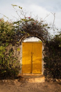 erinnjhale_isle-du-ngor_doorway